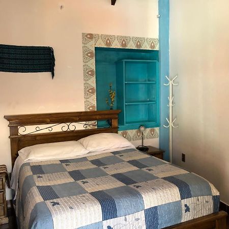 The Celtic Cross Hotel Sucre Bagian luar foto