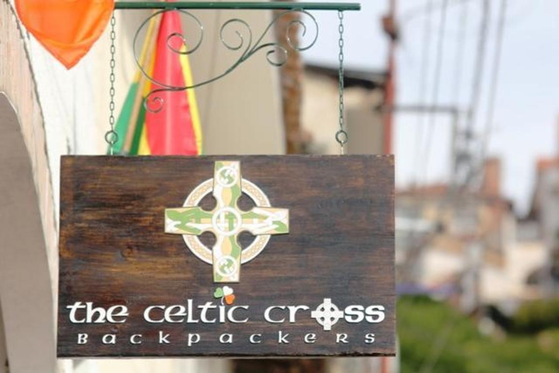 The Celtic Cross Hotel Sucre Bagian luar foto