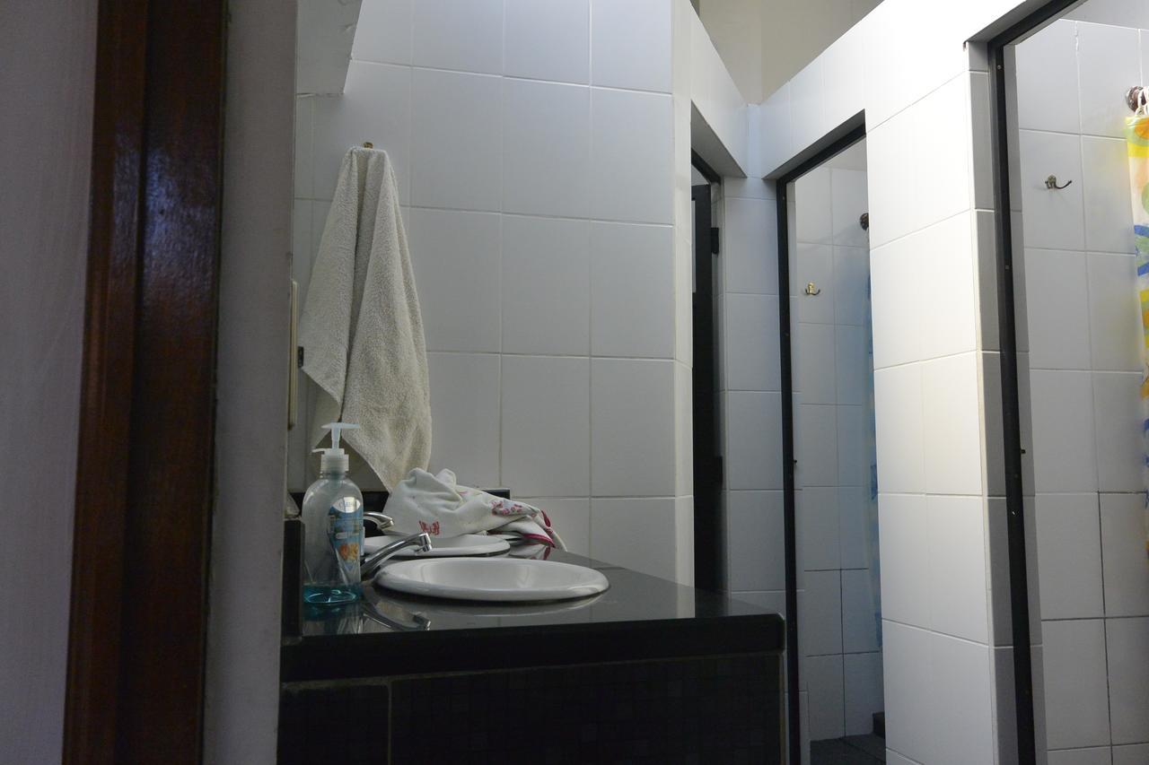 The Celtic Cross Hotel Sucre Bagian luar foto