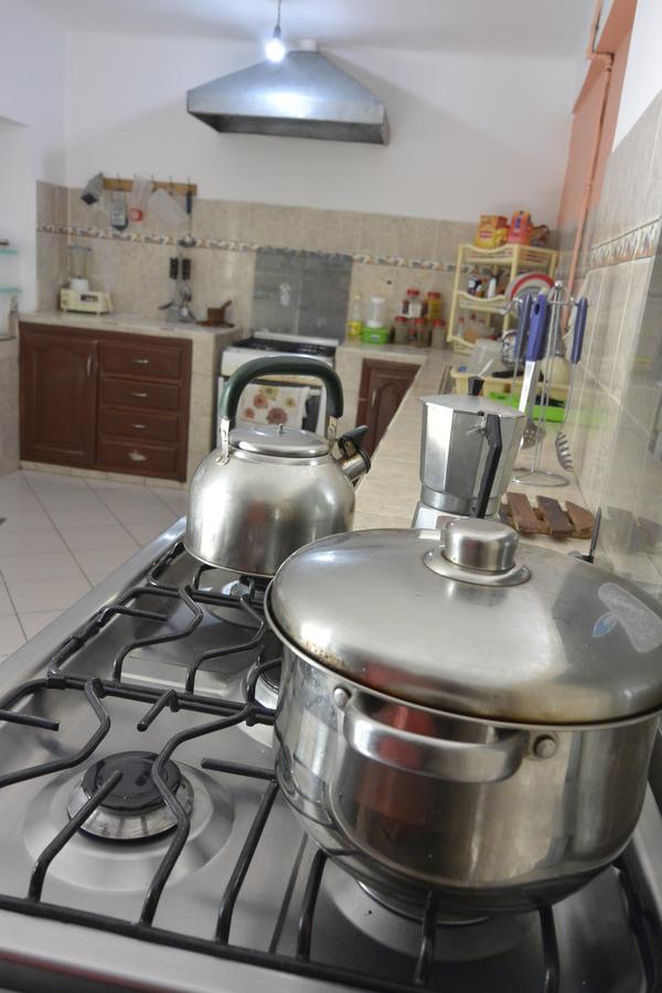 The Celtic Cross Hotel Sucre Bagian luar foto