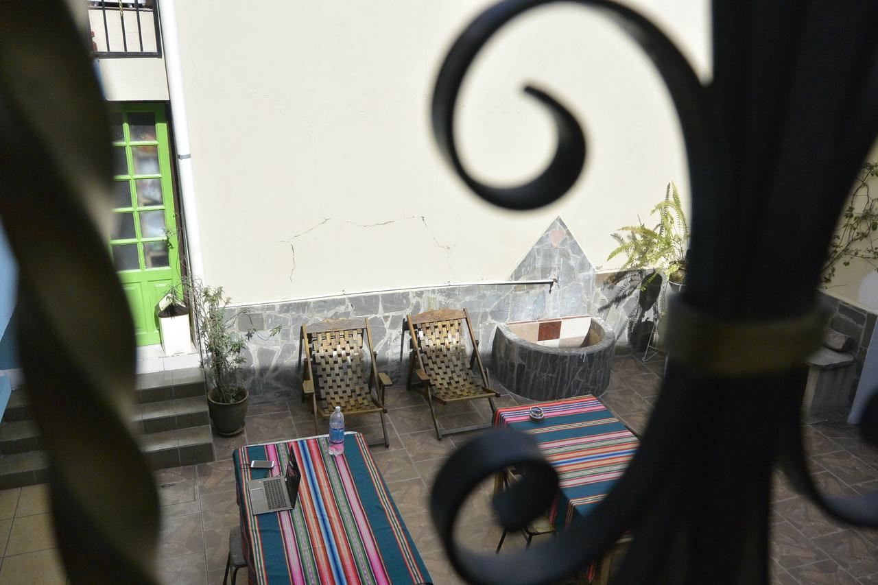 The Celtic Cross Hotel Sucre Bagian luar foto