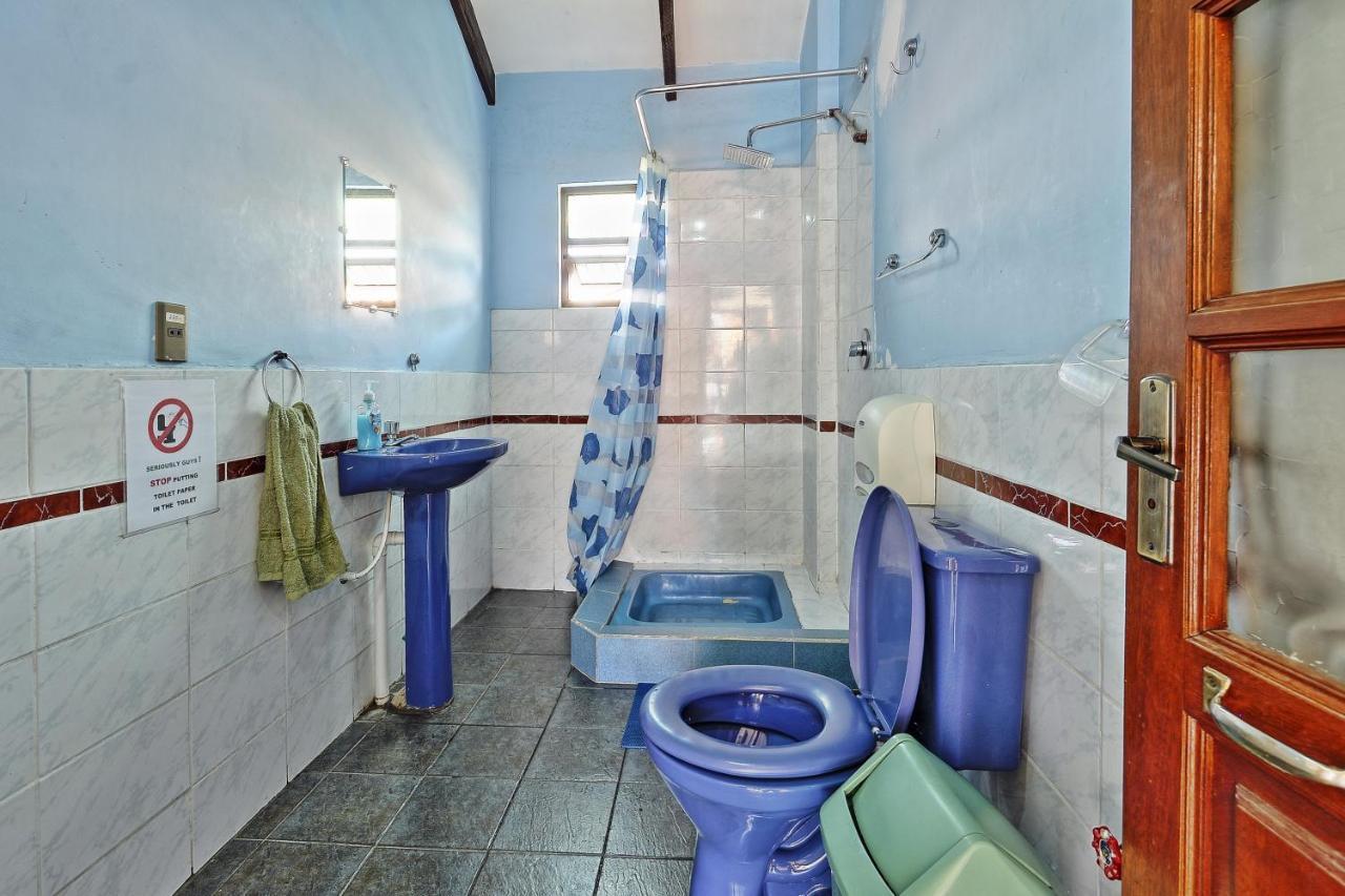 The Celtic Cross Hotel Sucre Bagian luar foto