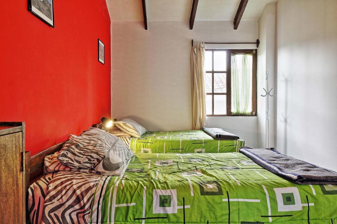 The Celtic Cross Hotel Sucre Bagian luar foto