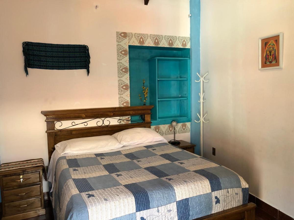 The Celtic Cross Hotel Sucre Bagian luar foto